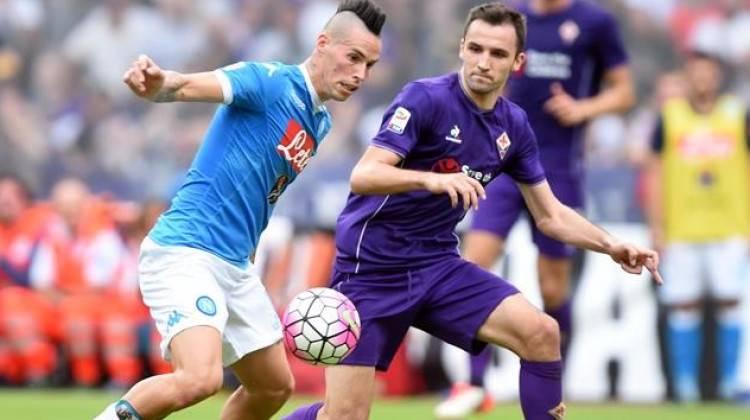 Napoli'ye şampiyonluk yolunda darbe