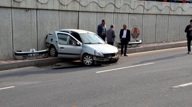 Kalkınma Bakanı Yılmaz'ın konvoyunda kaza