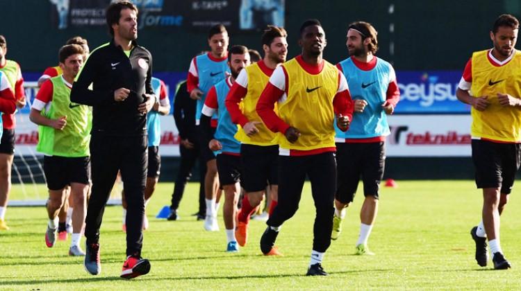 Antalyaspor'da 2 futbolcuya ceza!