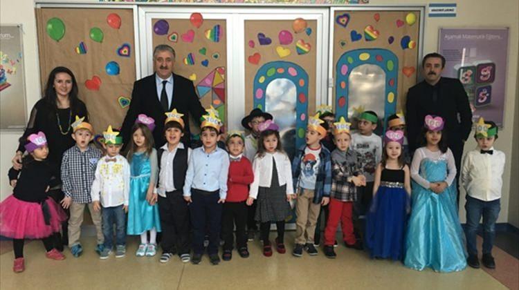 Minik öğrenciler okullarındaki 100'üncü günü kutladı