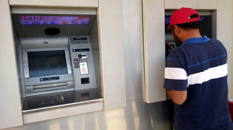 Salihli'de ATM cihazında kamera düzeneği bulundu