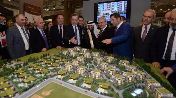 Araplar bir günde 150 konut aldı