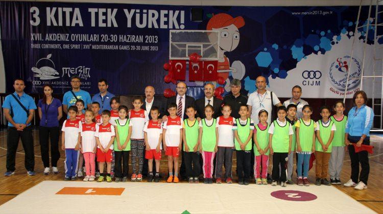 Erdemli’de "İlkokullar Fiziksel Etkinlikler Oyunlar Şenliği" düzenlendi