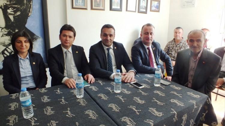 CHP milletvekillerden CHP Boyabat İlçe Başkanlığına ziyaret