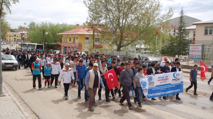 Kahramanmaraş'ta, "Kutlu direnişin sembolü Eshab-ı Kehf" yürüyüşü