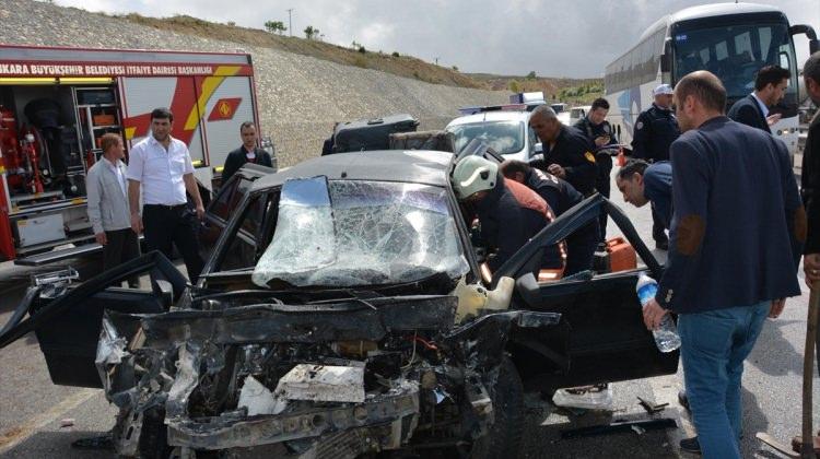 Ankara'da trafik kazaları: 9 yaralı