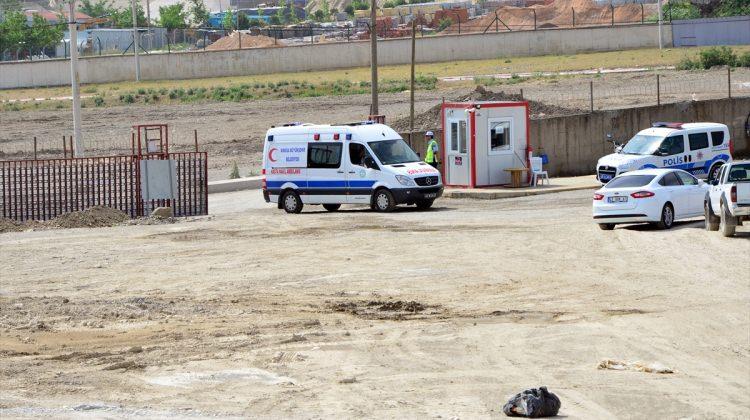 Manisa'da hastane inşaatında göçük: 3 yaralı