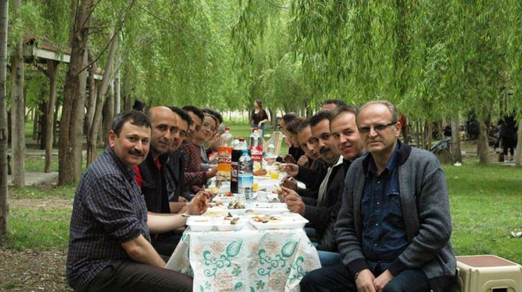 Vakıf müdürleri Sarayönü'nde toplandı