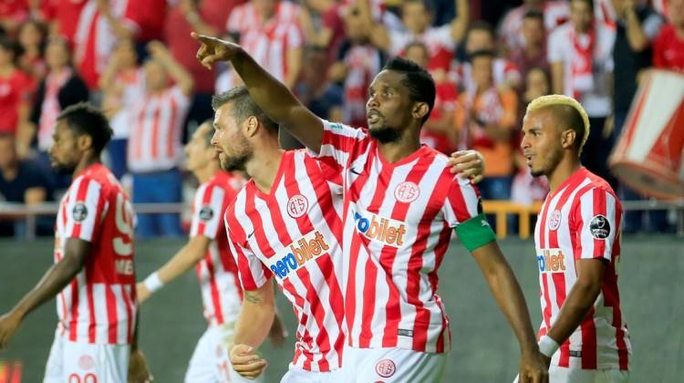 Antalyaspor Eto'o'nun fiyatını belirledi