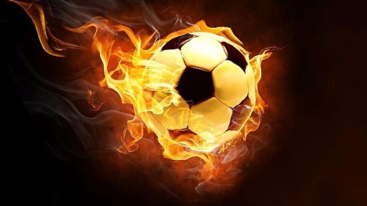 Yıldız futbolcu Türkiye'den ayrılma kararı aldı!
