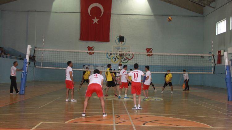 Ağrı'da "voleybol turnuvası" sona erdi