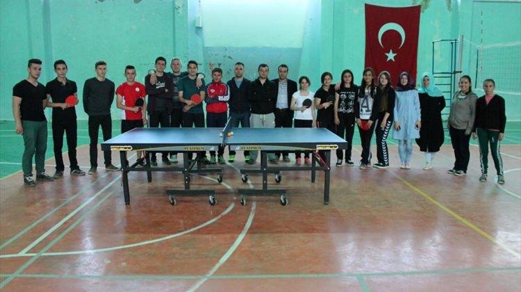 Türkeli'de Masa Tenisi Turnuvası düzenlendi