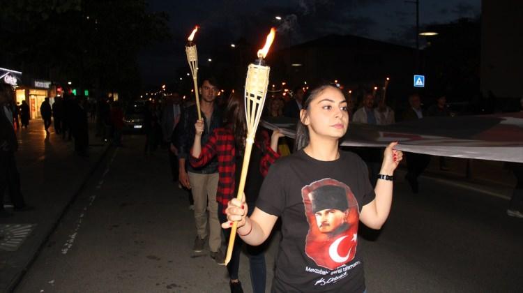 Sivas'ta "Gençlik Yürüyüşü" yapıldı