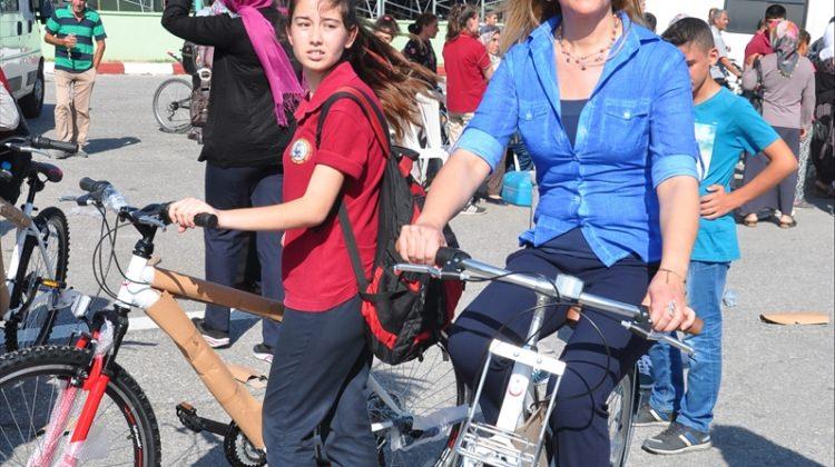Tarsus'ta 216 öğrenciye bisiklet dağıtımı