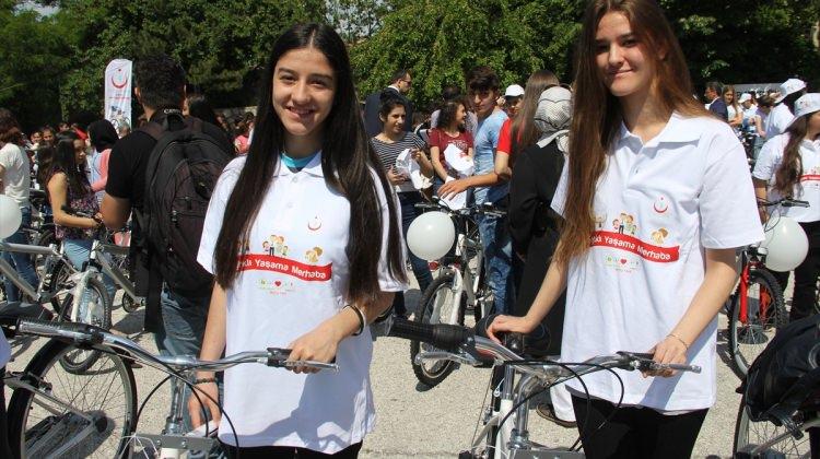 Edirne'de 407 öğrenciye bisiklet dağıtıldı