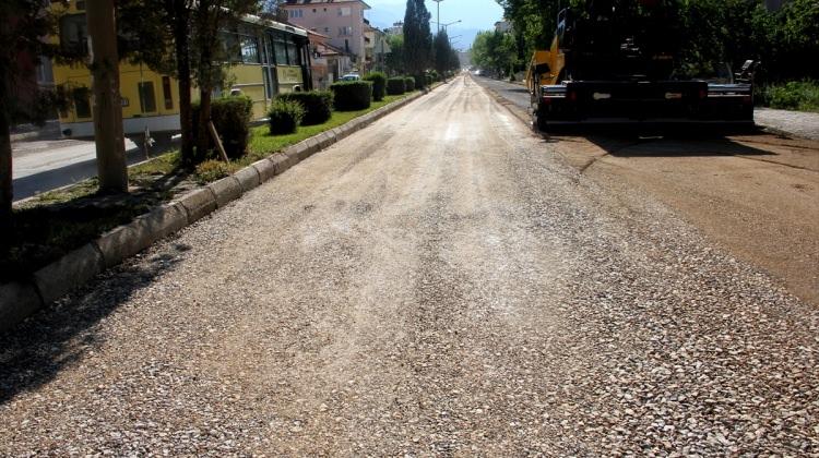Seydişehir'de asfaltlama çalışmaları başladı