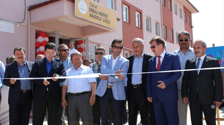 Erbaa'da TÜBİTAK  4006 bilim fuarı açıldı