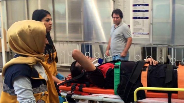 Kocaeli'de motosikletli polis timi kaza yaptı: 2 yaralı