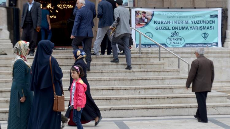 "Kur'an-ı Kerim'i Yüzünden Güzel Okuma Yarışması"