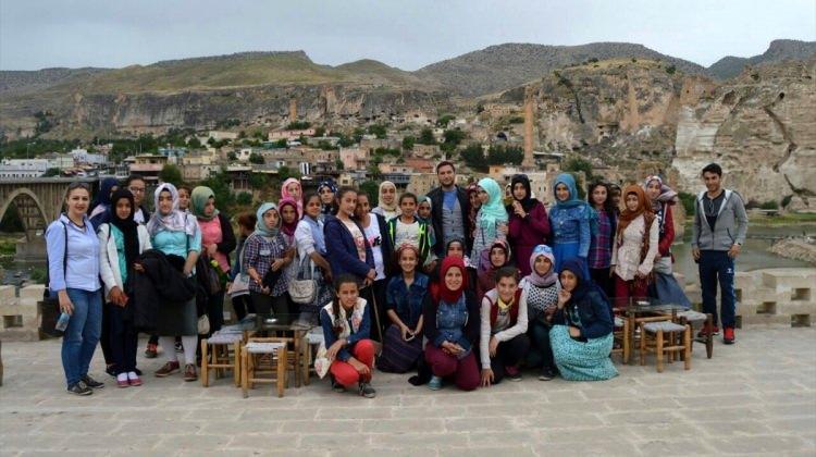 Hizan'da kız öğrencilere gezi düzenlendi