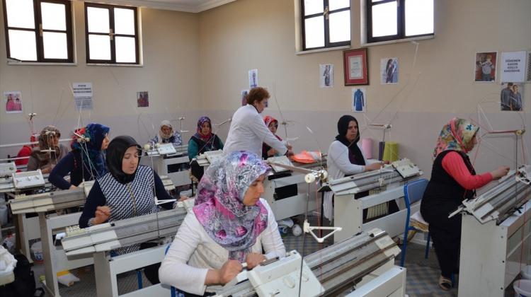 Malatya'da kadınlara trikotaj kursu