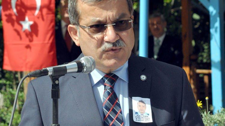 İzmir'de şehit polis memuru için tören