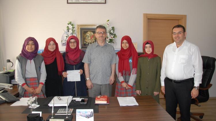 Gölcük imam hatip öğrencilerinden Gana'ya su kuyusu desteği