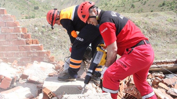 Elazığ'da gerçeği aratmayan tatbikat