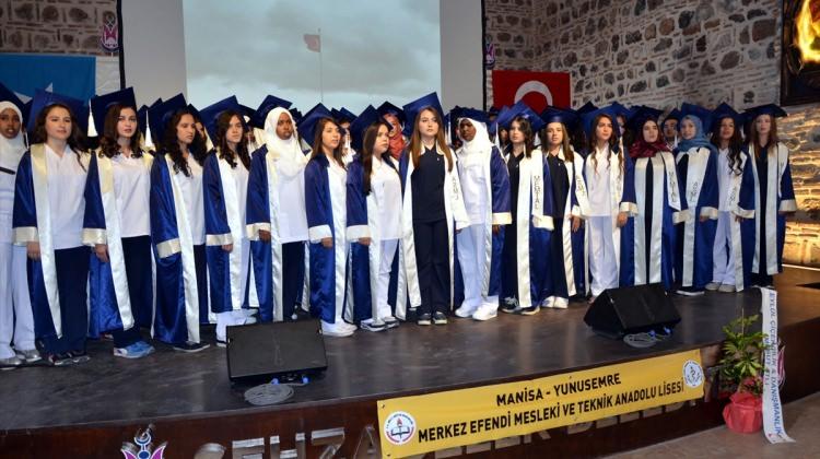 Manisa'daki Somalili öğrenciler mezun oldu
