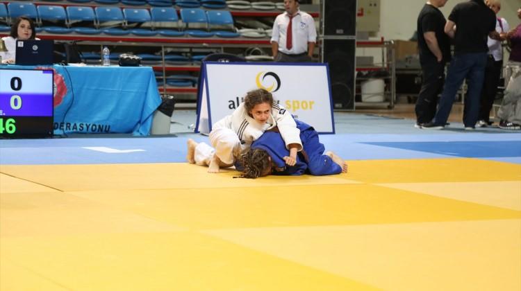 Judo Yıldızlar Türkiye Şampiyonası başladı
