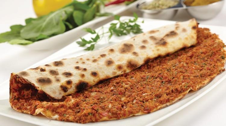 Pratik lahmacun tarifi