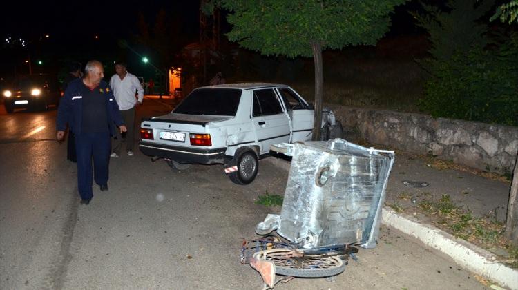 Kahramanmaraş'ta otomobil bisiklete çarptı: 2 yaralı
