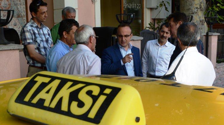 AK Parti Grup Başkanvekili Turan, taksicilerle bir araya geldi