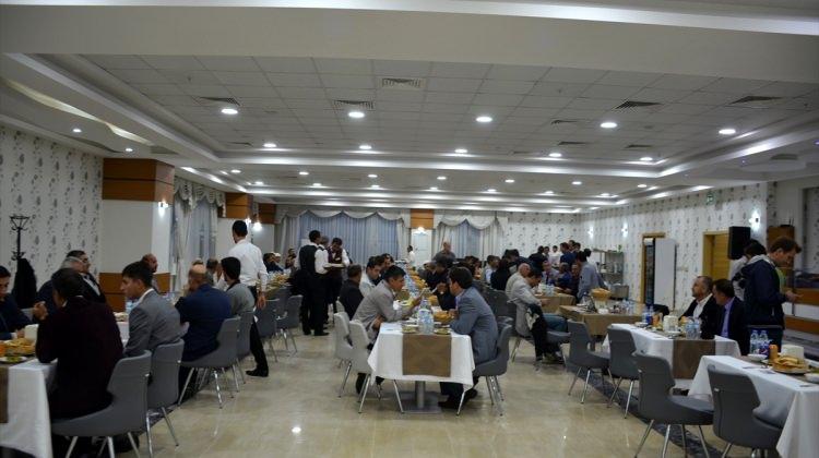 İlim Yayma Cemiyeti Bitlis şubesinin iftar yemeği