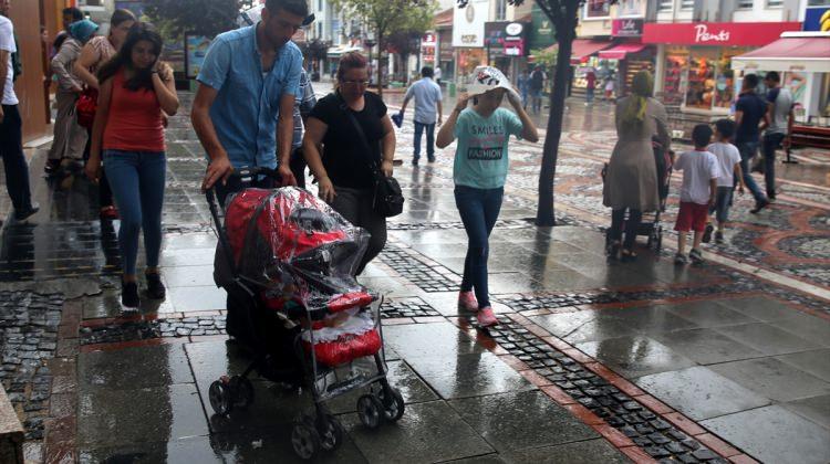Edirne'de sıcaklık gidiyor, yağış geliyor