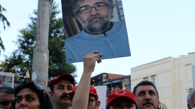 Beyoğlu'nda tutuklanan gazetecilere destek eylemi