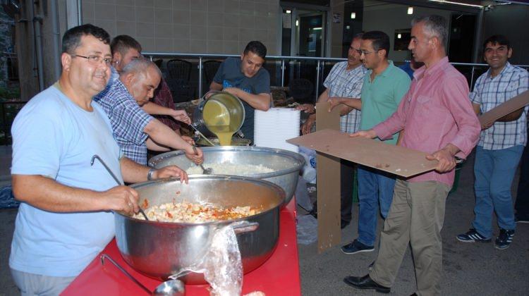 Akseki Belediyesi iftar verdi