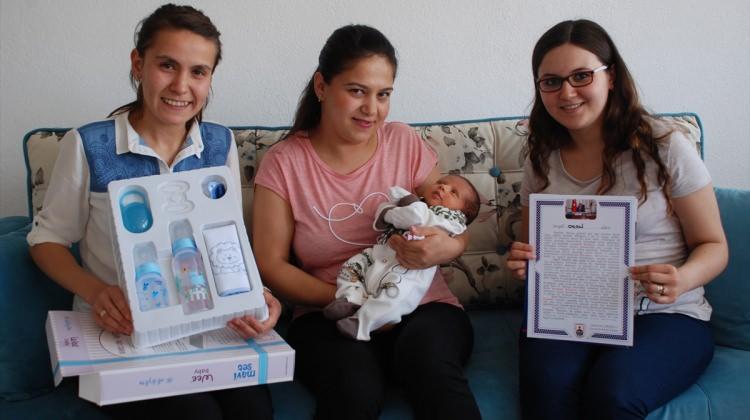 Karamanlı'da "Hoş Geldin Bebek" projesi