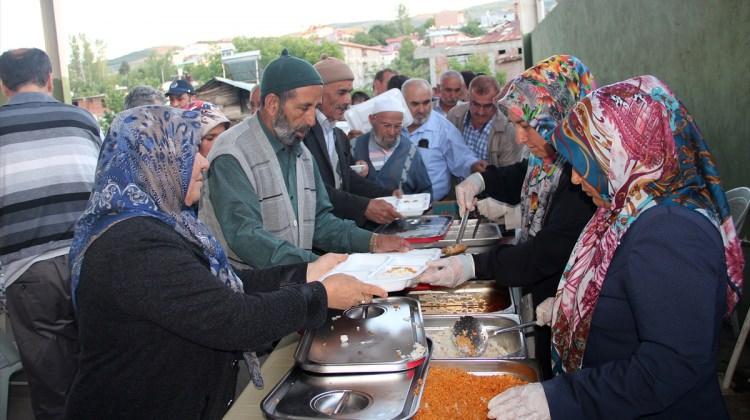 Suşehri’nde "Gönlümüz Bir-Soframız Bir” iftar programı