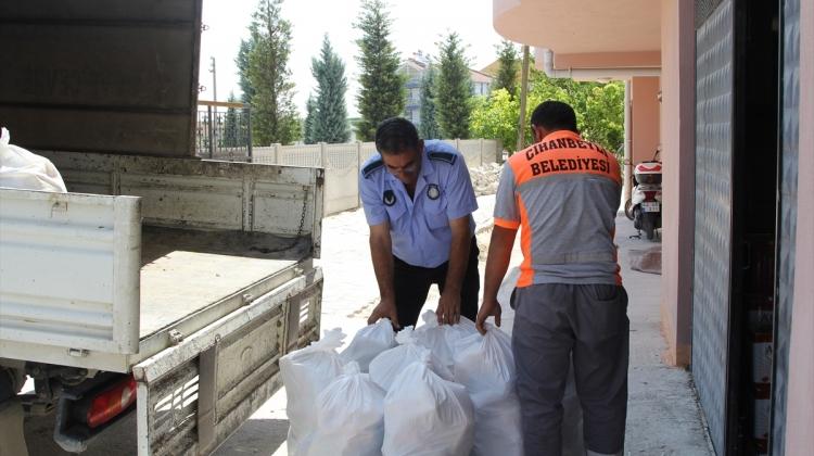 Cihanbeyli Belediyesi'nden 500 aileye yardım