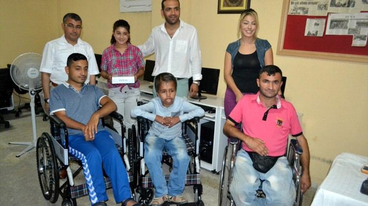 Hayırseverlerden tekerlekli sandalye yardımı