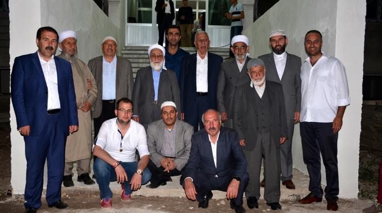 Bitlis Gavs'ı Geylani Külliyatı İlim, Eğitim ve Araştırma Derneğinden iftar