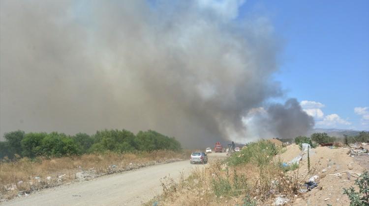 Edremit'te şehir çöplüğünde yangın