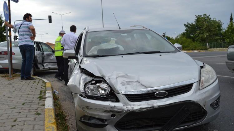 Kırklareli'nde trafik kazası: 5 yaralı