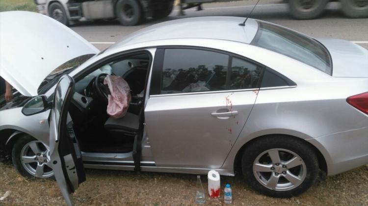 Kırşehir'de otomobil devrildi: 2 yaralı