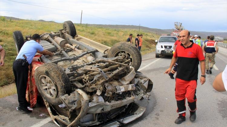 Sivas'ta trafik kazası: 1 ölü, 3 yaralı