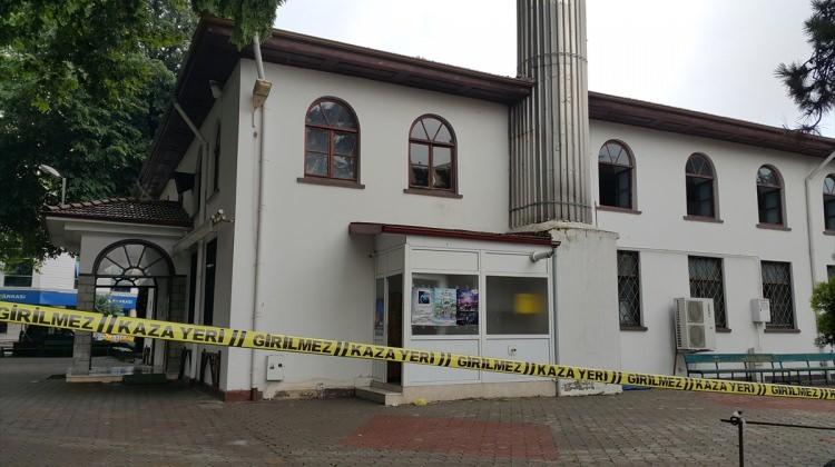 Sakarya'da bir kişi minarede ölü bulundu