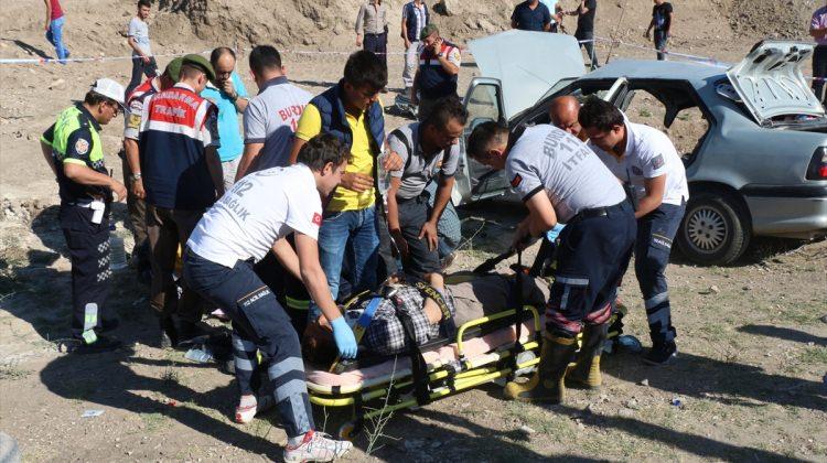Burdur'da trafik kazası: 2 ölü, 7 yaralı