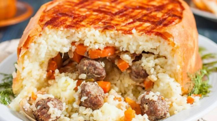Köfteli perde pilavı