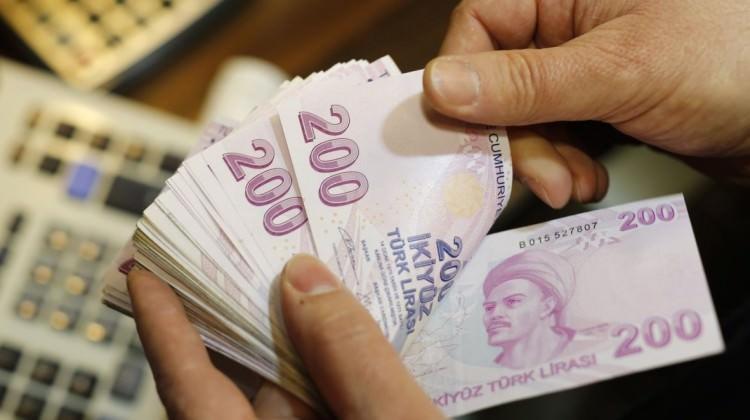 Emekli maaşı blokesine mahkeme freni